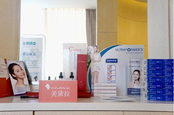 看得出小变化吗?双眼皮矫正+缩鼻翼